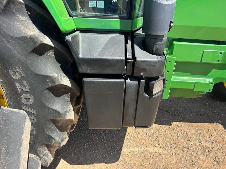 1996-john-deere-8300-image-17