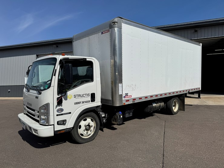 2019-isuzu-nrr-image-1