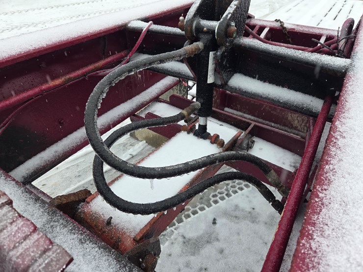 1994-massey-ferguson-8-image-13