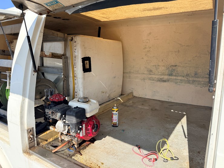 2002-isuzu-npr-image-20