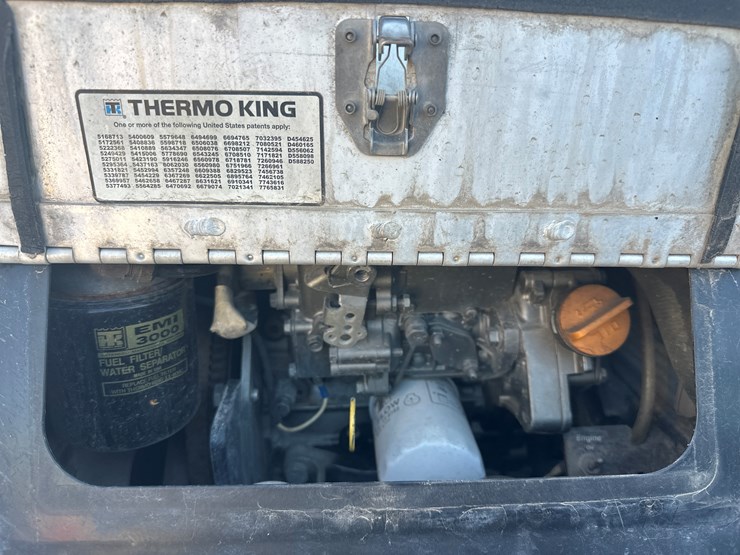 2013-peterbilt-365-image-24