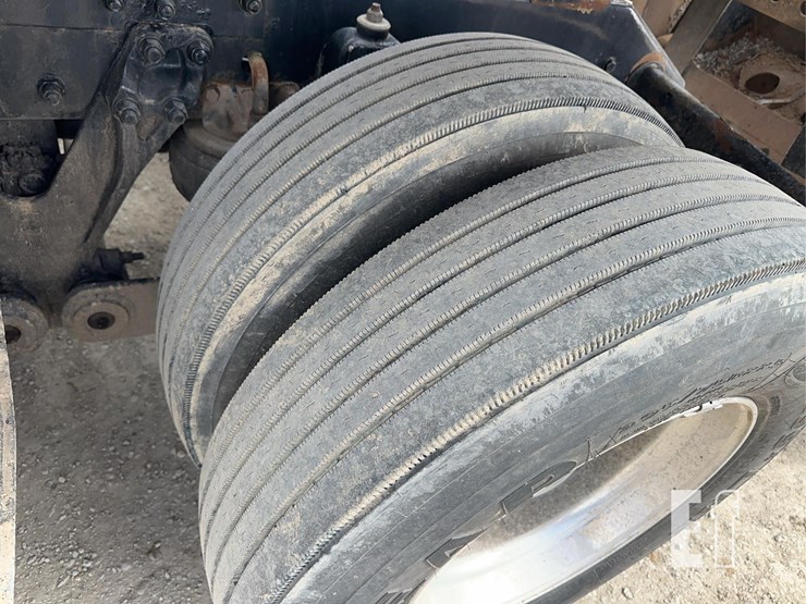 2005-kenworth-t800-image-54