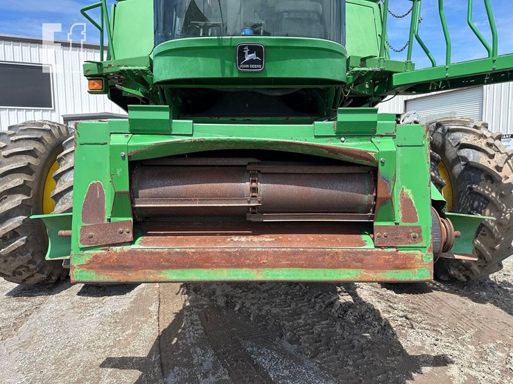 2000-john-deere-9750-sts-image-9