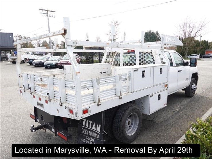 2019-chevrolet-3500-image-23