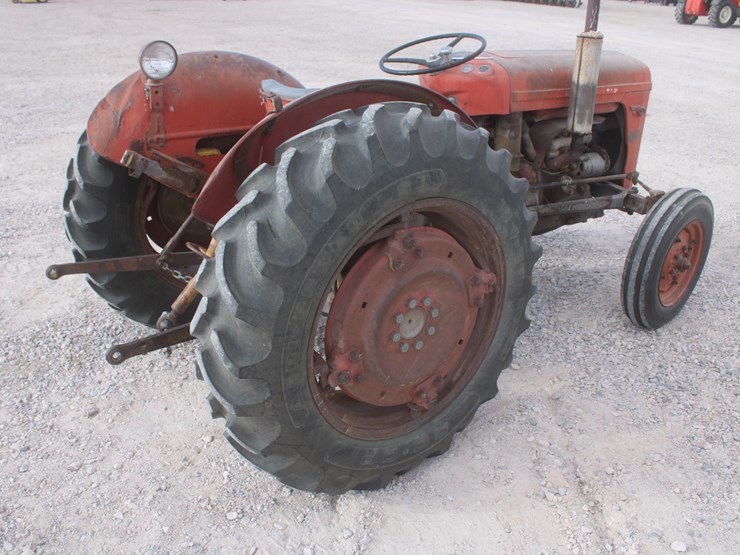 ferguson-35-image-28