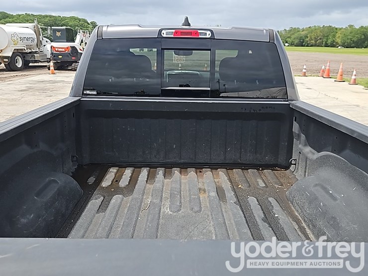 2018-dodge-ram-1500-image-17