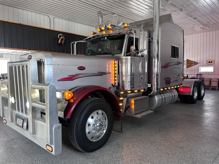 2007-peterbilt-379-image-134