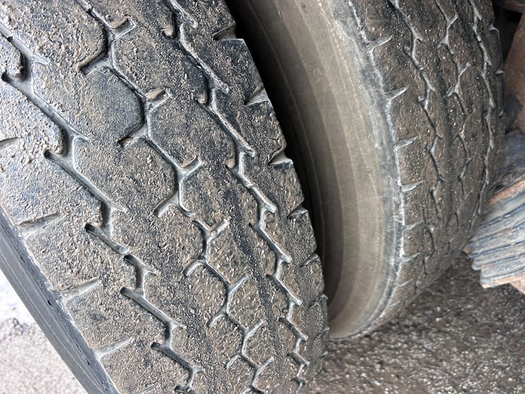 #1690-•-2013-international-7500-6x4-hydro-excavation-truck-image-69