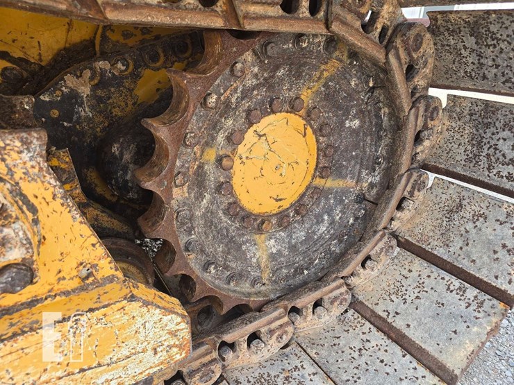 2016-deere-700k-lgp-image-20