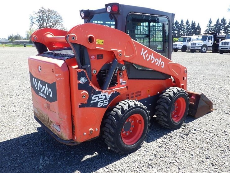kubota-ssv65-image-5