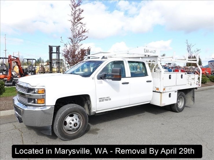 2019-chevrolet-3500-image-1