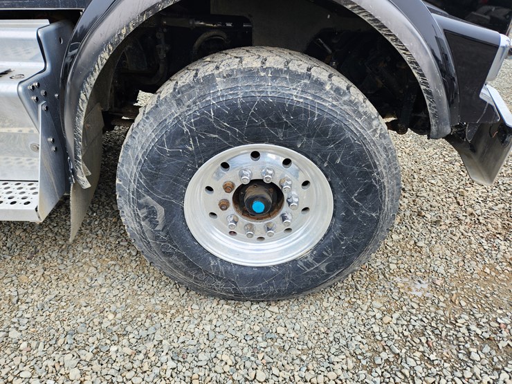 2014-kenworth-t800-image-45