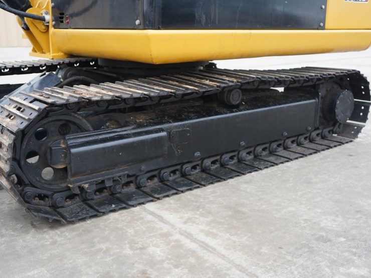 2014-caterpillar-305.5e-image-39