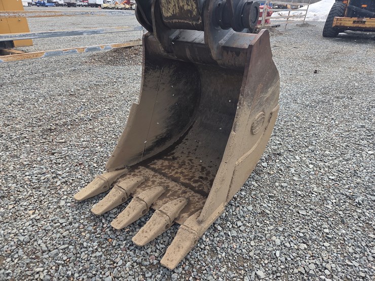 deere-160g-lc-image-11