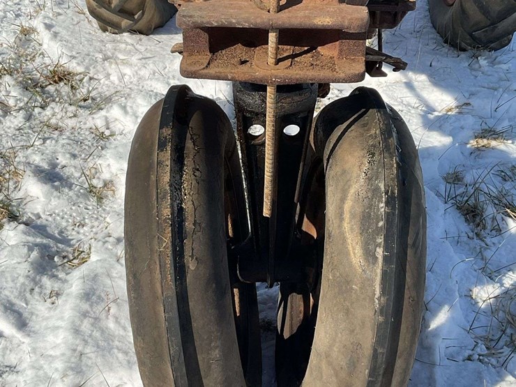1938-fordson-all-around-image-16