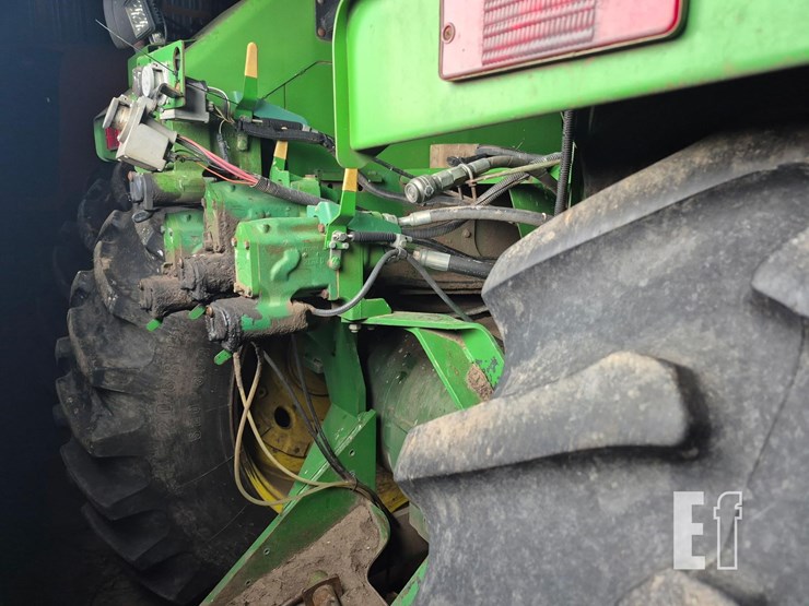 1992-john-deere-8960-image-3