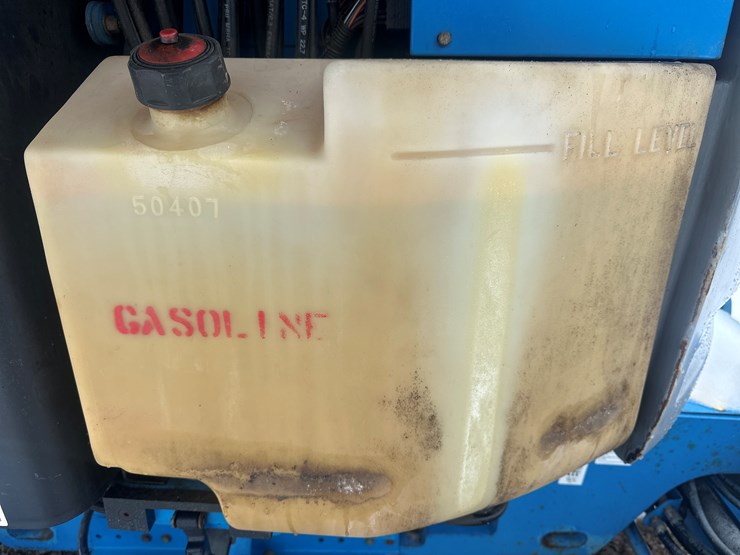 2005-massey-ferguson-8-image-26