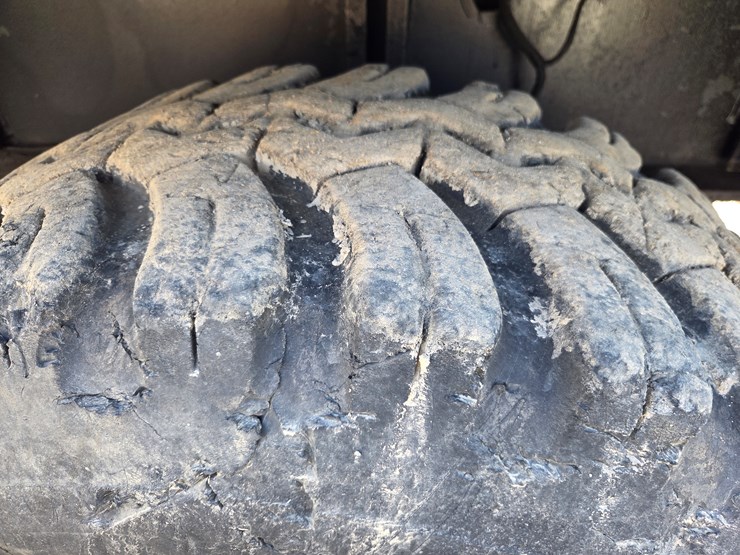 massey-ferguson-8-image-59