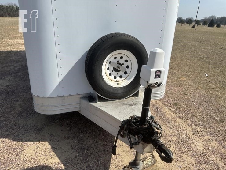 voltage-regulator-power-controls-enclosed-trailer-image-4