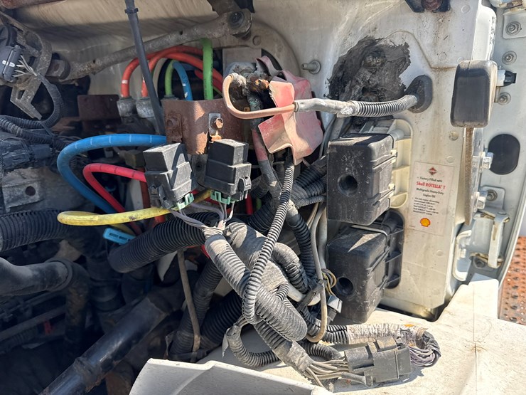 2014-international-4300-sba-image-11