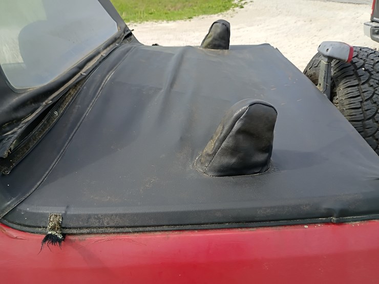 2000-chevrolet-tracker-image-61