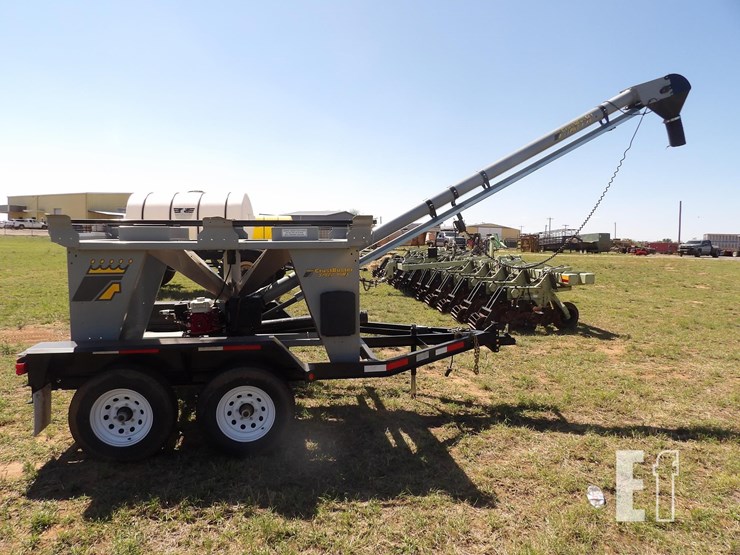 crust-buster-90960600-image-6