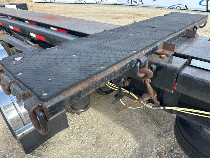 2010-massey-ferguson-8-image-50