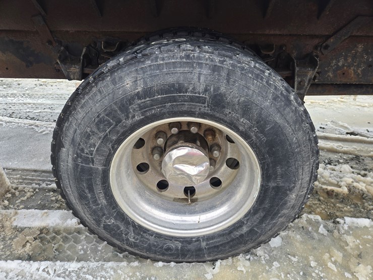 2001-massey-ferguson-8-image-72