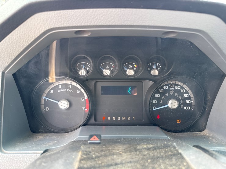 2011-ford-f350-image-38