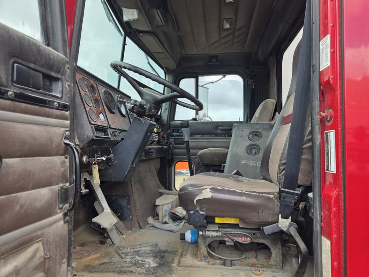 1993-international-9200-image-60