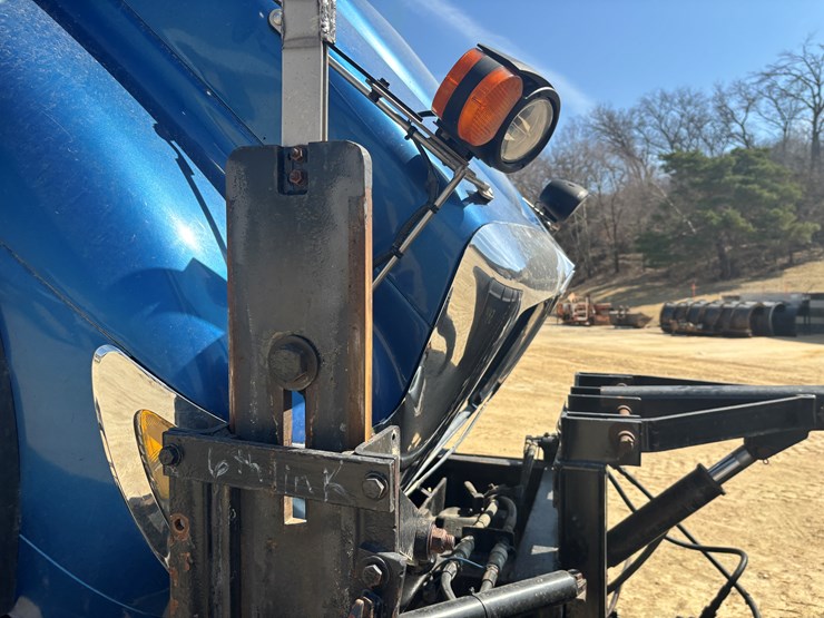 2006-international-7600-image-116