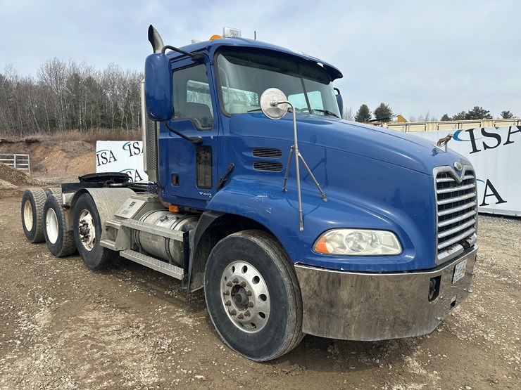 2007-massey-ferguson-8-image-7