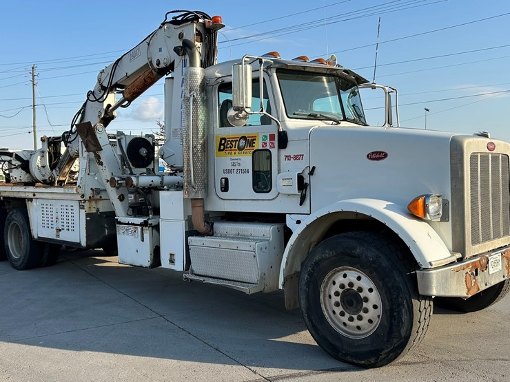 peterbilt-365-image-7