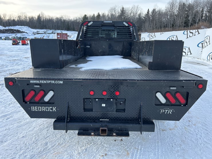 2021-ford-f550-image-4