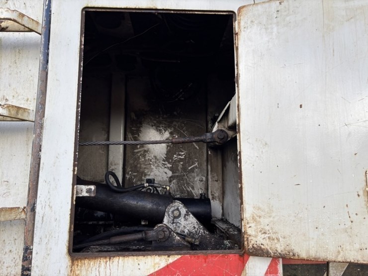 2009-link-belt-330-lx-image-26