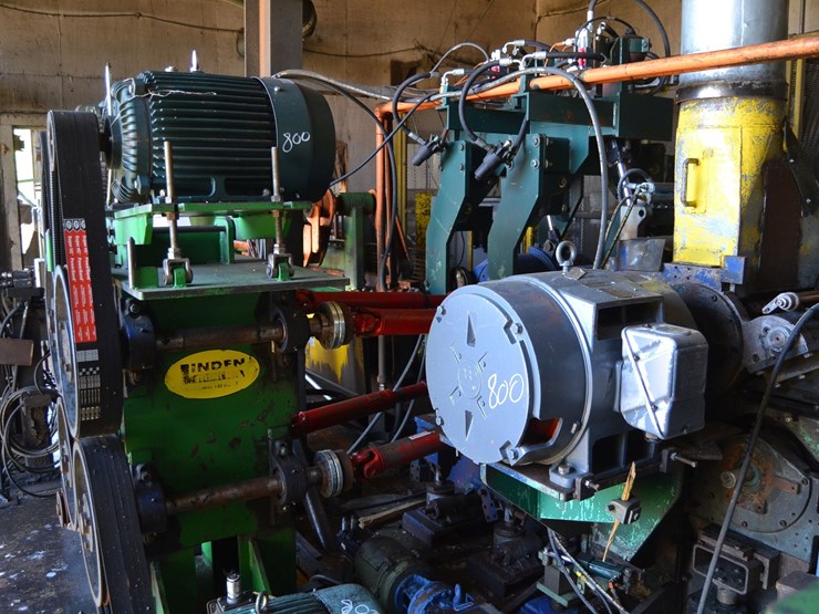 newman-16-knife-motorized-planer-w/-150hp-motor-on-top-head-w/-75hp-motor-on-bottom-head-w/-20hp-motor-of-drive-rolls-image-6