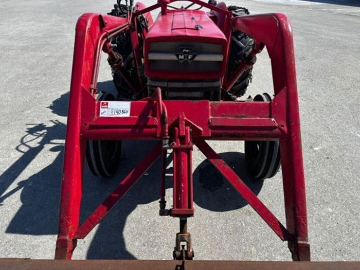 massey-ferguson-135-image-27