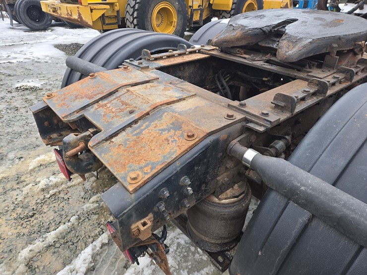 2006-caterpillar-c15-image-27