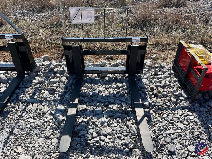 2026-mower-king-sa-skid-steer-forks-attachment-image-6