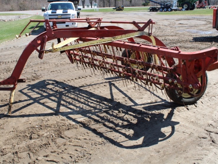 new-holland-55-image-5