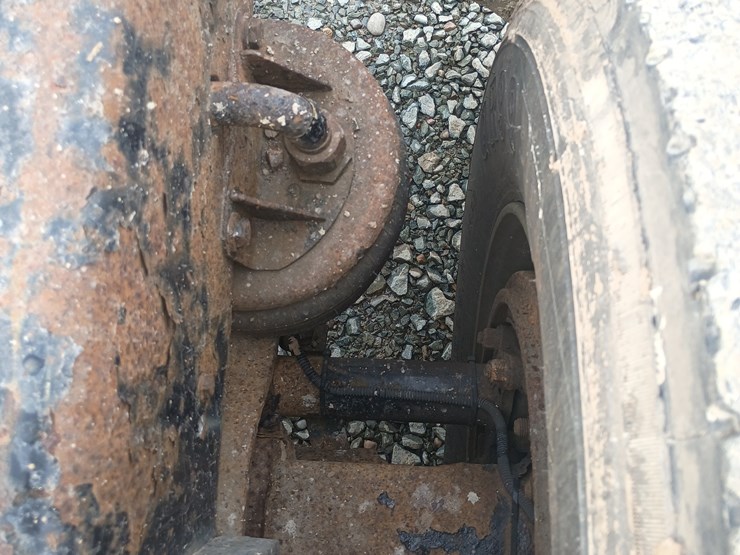 2002-kenworth-t600-image-31