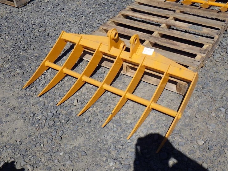 caterpillar-303-image-4