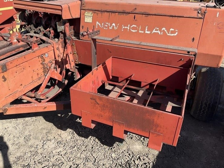 new-holland-500-image-18
