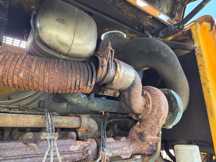 volvo-l120d-image-47