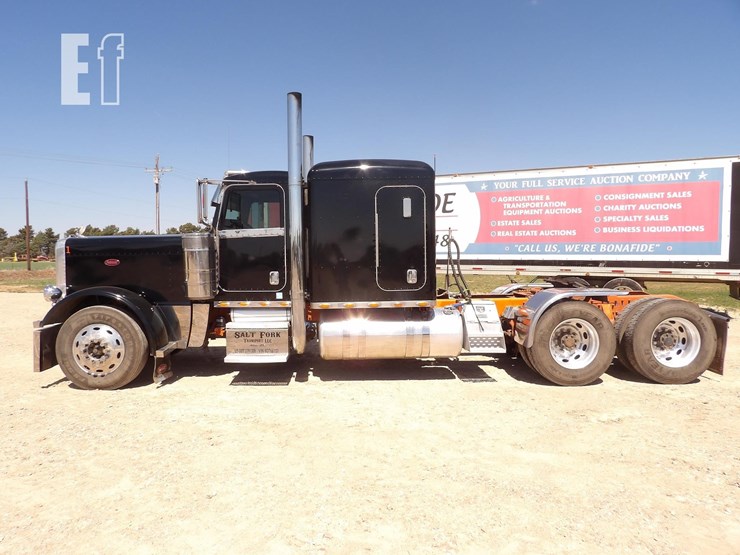 2008-peterbilt-389-image-2