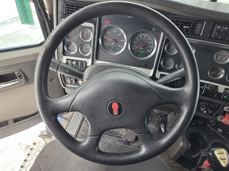 2003-kenworth-t800-image-69