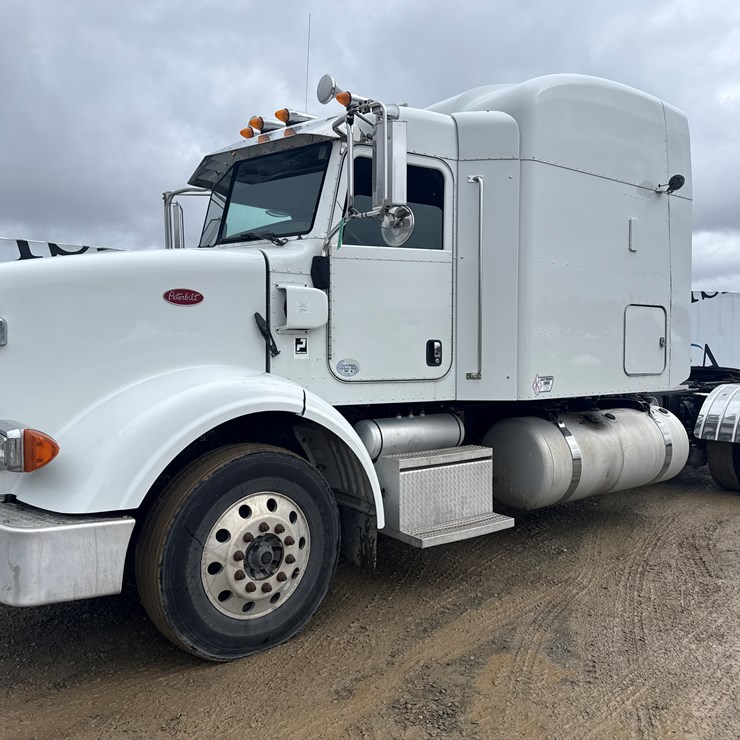 2013 PETERBILT 365