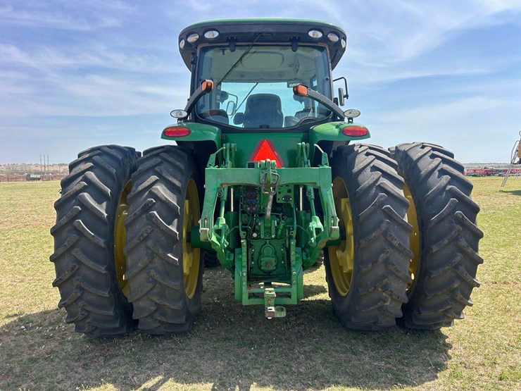 2017-john-deere-8270r-image-4