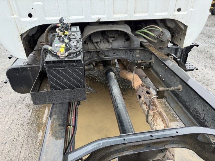 2008-ford-f750-image-18