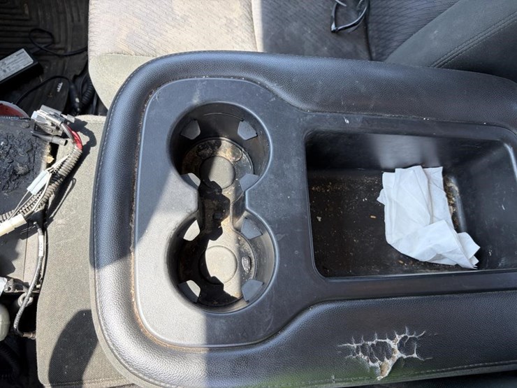 2012-gmc-sierra-2500-image-19